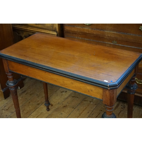 507 - A Stained Oak Fold-Over Top Tea Table. Measuring: 91cms across x 45cms deep x 79cms high. (Closed).