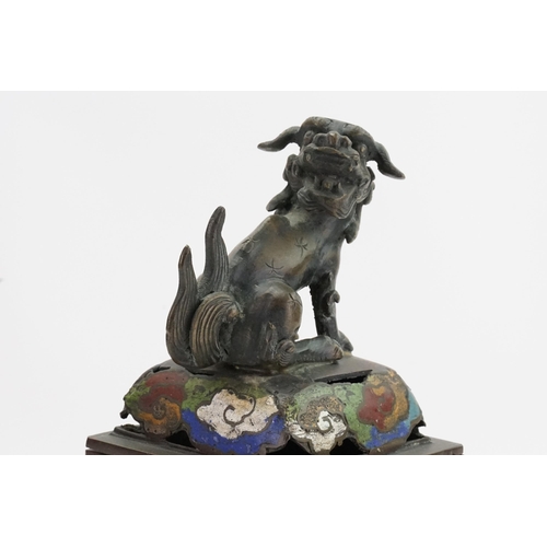 392 - A antique green blue and red enamelled bronze vase, depicting a dog of Fo. Height 30cm.