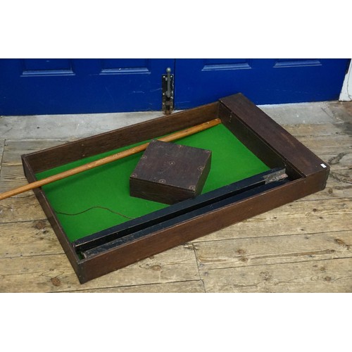 480 - A Skittles Games Table with Screw on legs, Cue & Box. Measuring: 102cms long x 61cms across.