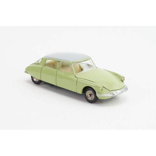 85 - A French Dinky No: 530 Citroen DS19