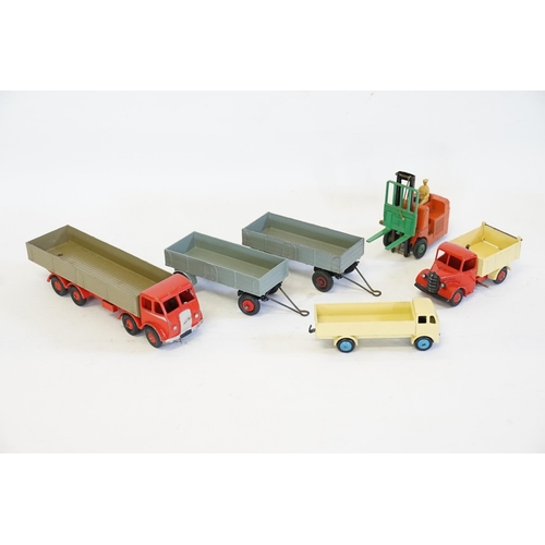 97 - 6 x 1950s Dinky Toy Models to include a Foden Truck, 2 x Trailer's, a Bedford Tipper, a Fork Lift Tr... 