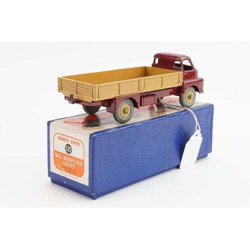 128 - A 1950s Dinky Toys No: 522 