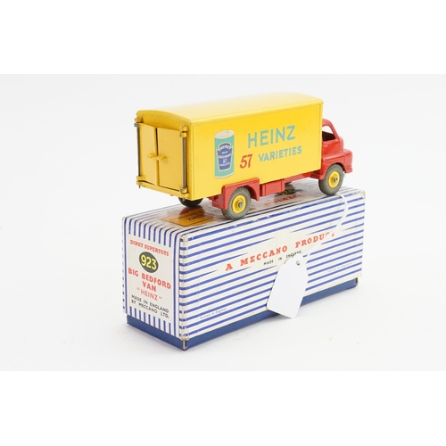 130 - A Dinky Toys No: 923 