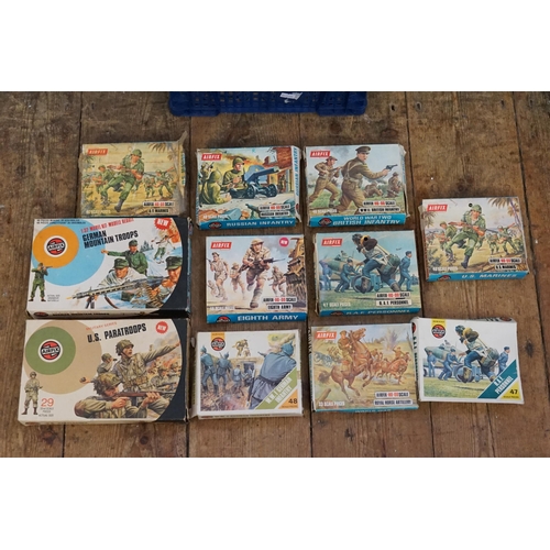 626 - A Collection of 10 Airfix Plastic Military HO-OO Scale Kits. (1/32nd Scale + Smaller). Boxes are in ... 