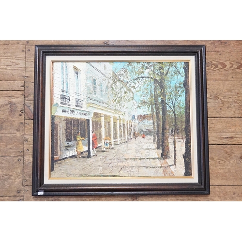 1127 - An Oil on Canvas depicting The Pantiles, in Tunbridge Wells. Measuring: 76cms x 66cms.