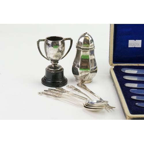 101 - A Set of Five Silver Pierced Coffee Spoons, a Scottish Silver Skin Fork, a Silver Pepper & 6 Butter ... 