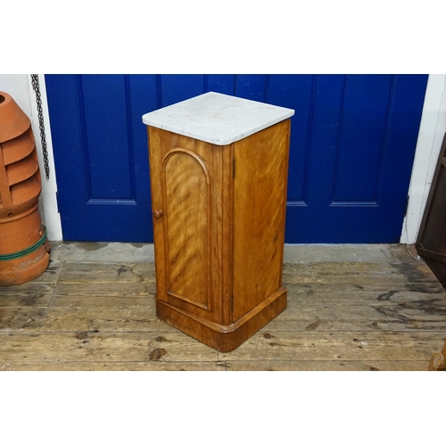 720 - A Victorian Chestnut Pot Cupboard. Measuring: 37cms across x 37cms deep x 81cms high.