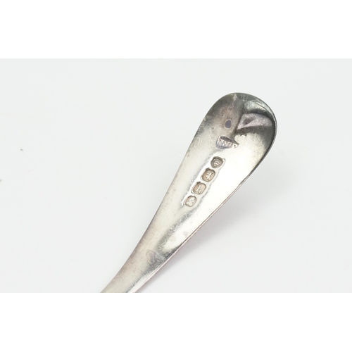 2 - A Georgian 1823 possible William Theobalds silver sauce ladle. Weight 50g.