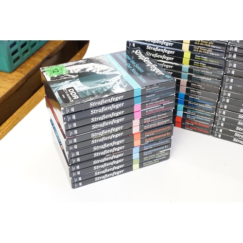 536 - A Large Collection of Studio Hamburg DVD's Boxed Sets, 2DF 