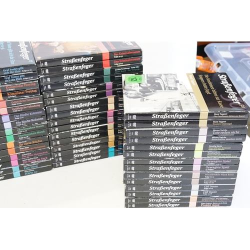 536 - A Large Collection of Studio Hamburg DVD's Boxed Sets, 2DF 