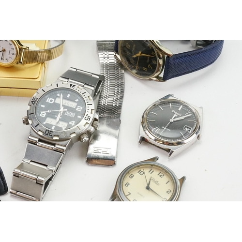 367 - A collection of watches to include Casio, Zeitner, travel watch etc.