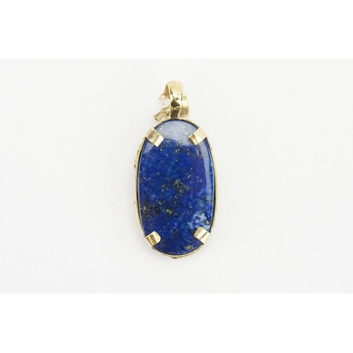 176 - A Lapis Lazuli pendant, mounted in Gold (test as a high carat). 

An High Carat gold mounted lapis l... 