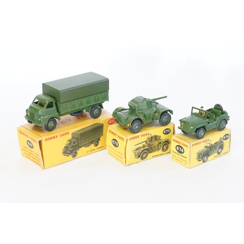 77 - 3 x 1950s Dinky Military vehicles to include No: 670 