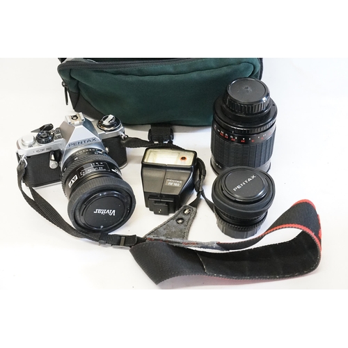 689 - A Pentax ME Super with a Macro Tokina 28 x 70 Lens, accessories & contained in a Bag.