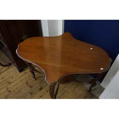 433 - A Victorian Double Serpentine & Ogee fronted Drawing Room Table resting on 