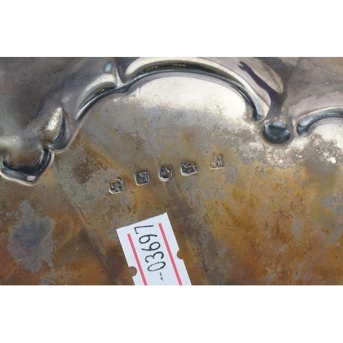 36 - A Silver Victorian Salver. AF. Weight: 775 grams.