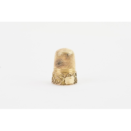 102 - A 9ct gold thimble. Weight 3.8g.