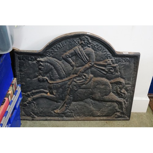 723 - A 16th Century design Cast Iron Fire Place Back depicting Colonel Fairfax on his Gallant steed. Meas... 