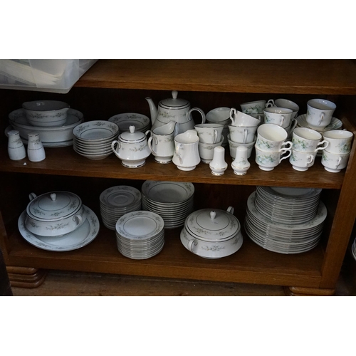 1021 - A Large Noritake Dinner Service with the 