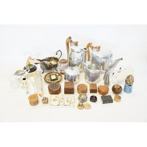 422 - A Picqoet ware brushed Aluminium Tea & Coffee Set, a Silver Plated Sauce Boat, Indian Boxes, Swans, ... 