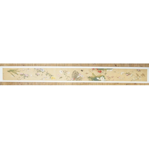 850 - Ex Collection Theophilus Peters - A Very Long Chinese Insects, Birds, Flowers and floral design scro... 