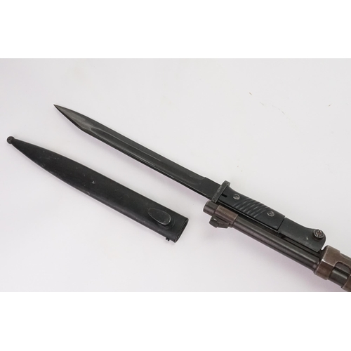 337 - A German Bolt Action WWII - 