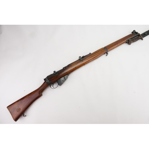 339 - An English WWII Bolt Action 