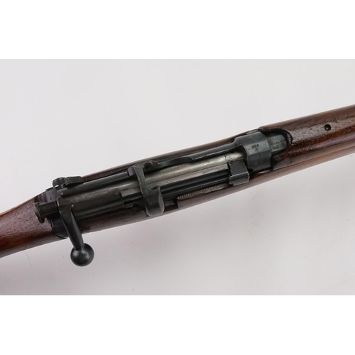 339 - An English WWII Bolt Action 