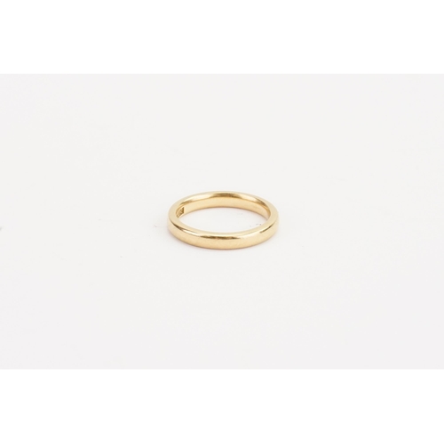 118 - A 18ct gold wedding band. Weight 4.4g. Size L.