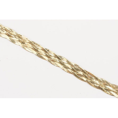 105 - A 9ct gold milanese bracelet. Weight 5.4g. Length 18cm.