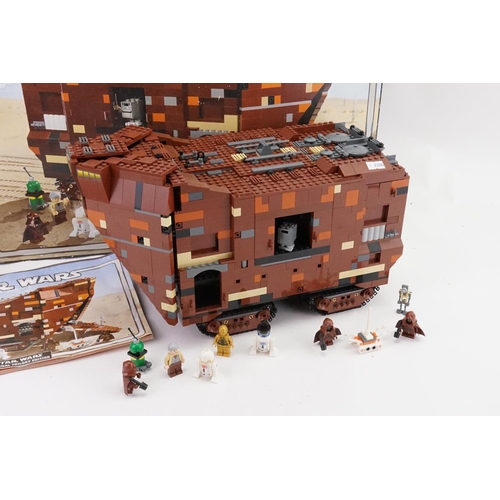 542 - A Star Wars Lego Sandcrawler 10144 original trilogy edition, complete with all original figures, man... 