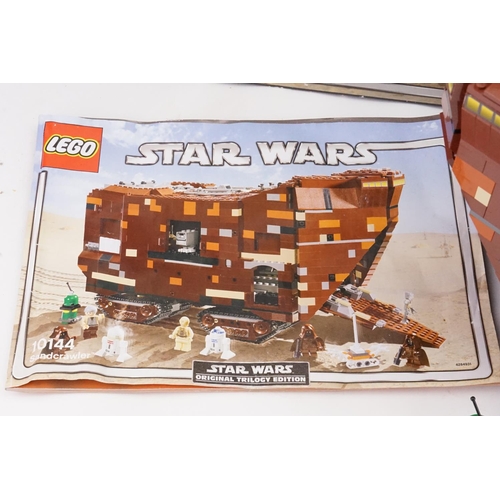 542 - A Star Wars Lego Sandcrawler 10144 original trilogy edition, complete with all original figures, man... 