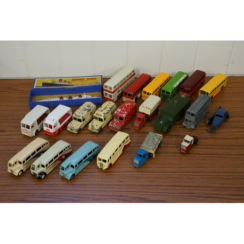 95 - A Tray of Dinky models to include 11 x Buses, 8 x assorted play worn Dinky Models, a Boxed Cunard Wh... 