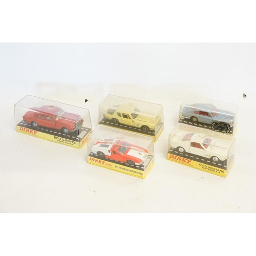 62 - A Collection of 5 late 1960s Boxed Dinky models to include number 158 