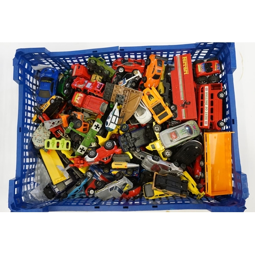 226 - A Tray of models to include Matchbox, Hot Wheels etc. Around 50+ models all appear to be in Excellen... 