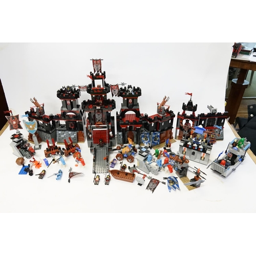 527 - A Nice Collection of LEGO 