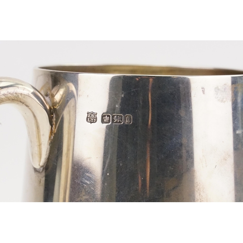 18 - A Fenton Brothers silver 1899 Victorian large tankard, engraved with JH. Weight 302g.