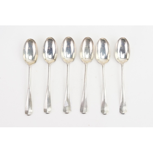 43 - A set of 6 silver 1935 Josiah Williams & Co teaspoons. Weight 140g.