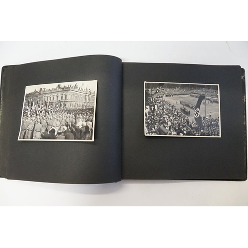 323 - An interesting Nazi period Photograph Album with views of Frankfurt depicting Rallies, Processions, ... 