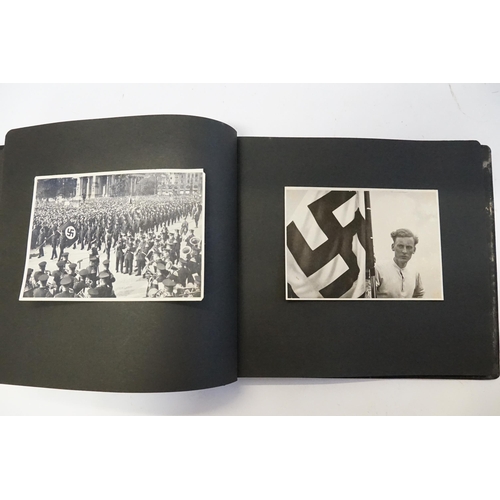 323 - An interesting Nazi period Photograph Album with views of Frankfurt depicting Rallies, Processions, ... 