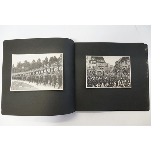 323 - An interesting Nazi period Photograph Album with views of Frankfurt depicting Rallies, Processions, ... 