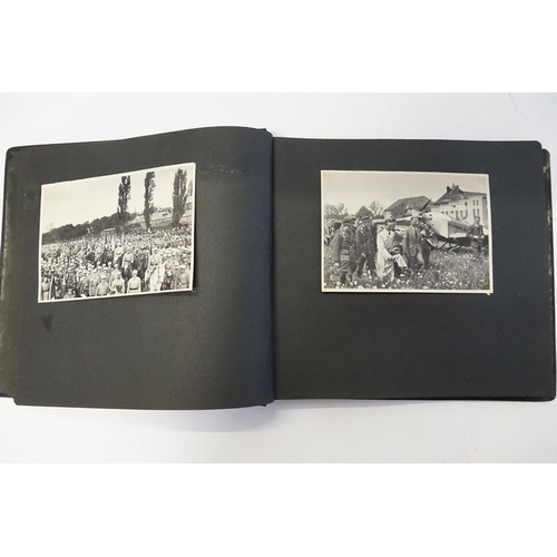 323 - An interesting Nazi period Photograph Album with views of Frankfurt depicting Rallies, Processions, ... 