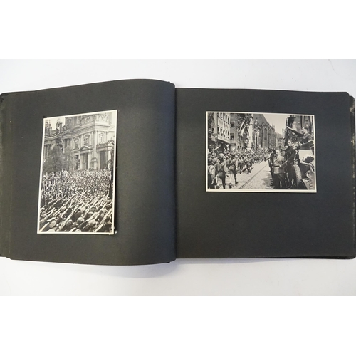 323 - An interesting Nazi period Photograph Album with views of Frankfurt depicting Rallies, Processions, ... 