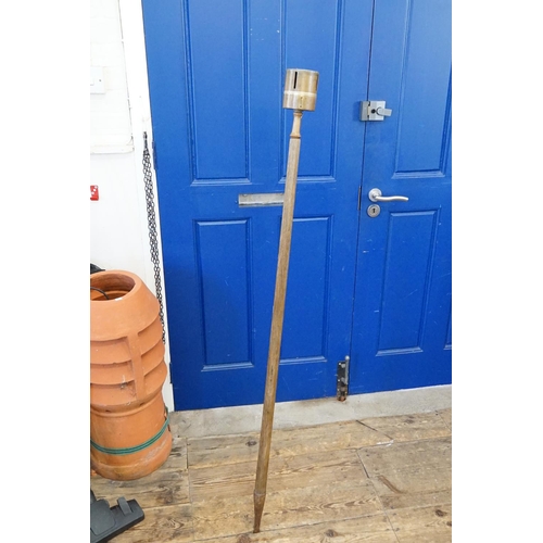 1025 - An 18th Century French Brass & Nickel Silvered Surveyors Siting Pole marked H. BETHUNI, possibly mar... 