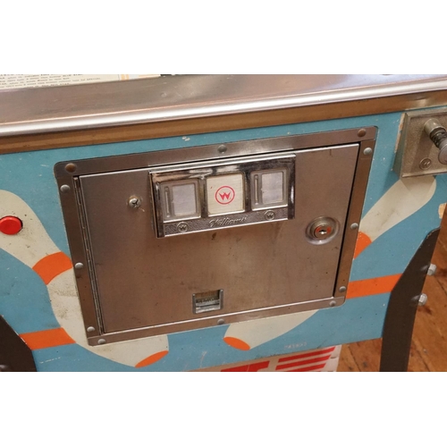 538 - A 1975 American Pin Ball Machine 