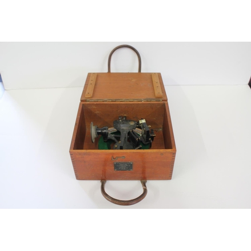 1036 - A WW2 Bubble Sextant Mark V111 made by H. Hughes & Son Limited, London, Ref No: 6B/118. No: 466 in O... 