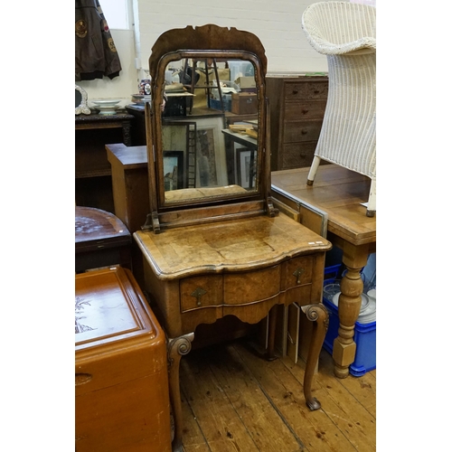 590 - A Queen Anne design Walnut veneered Cross Banded Ladies Dressing Table of Serpentine Fronted Form re... 