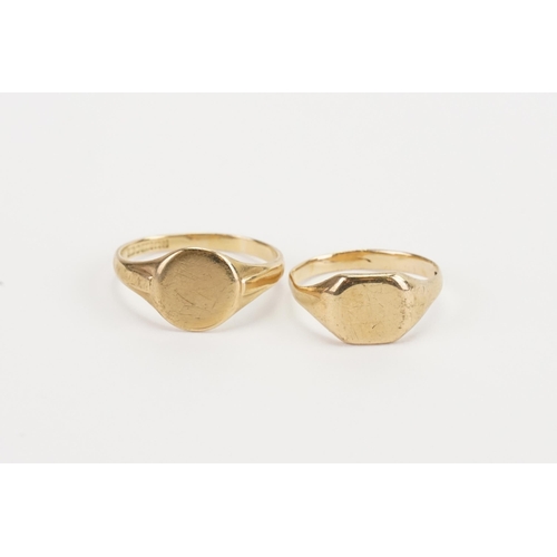 152 - Two 9ct gold signet rings. Weight 8.2g.