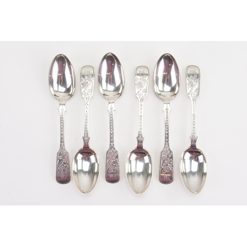 97 - A set of six Victorian floral designed silver teaspoons by Adolphe Peter Roger (1894). Weight: 118 g... 