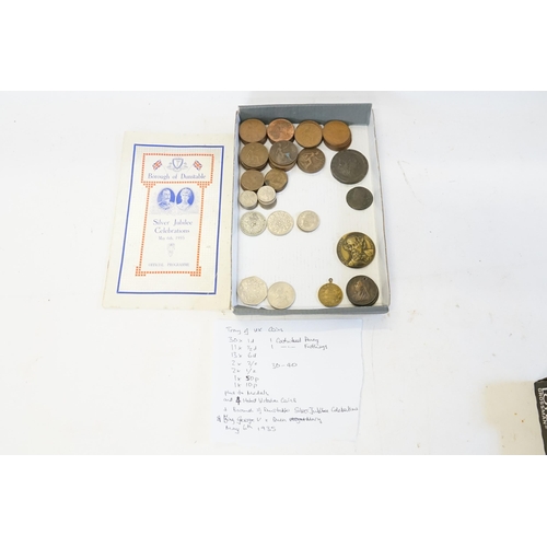 234 - A Tray of U.K. Coins to include 30 x 1d's, 11 x Half Pennies, 13 x Sixpences, 2 x Two Shillings, 2 x... 